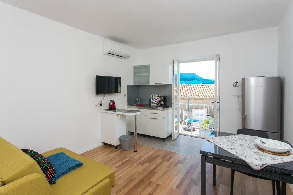 Apartment & Room Cvita Ντουμπρόβνικ Εξωτερικό φωτογραφία